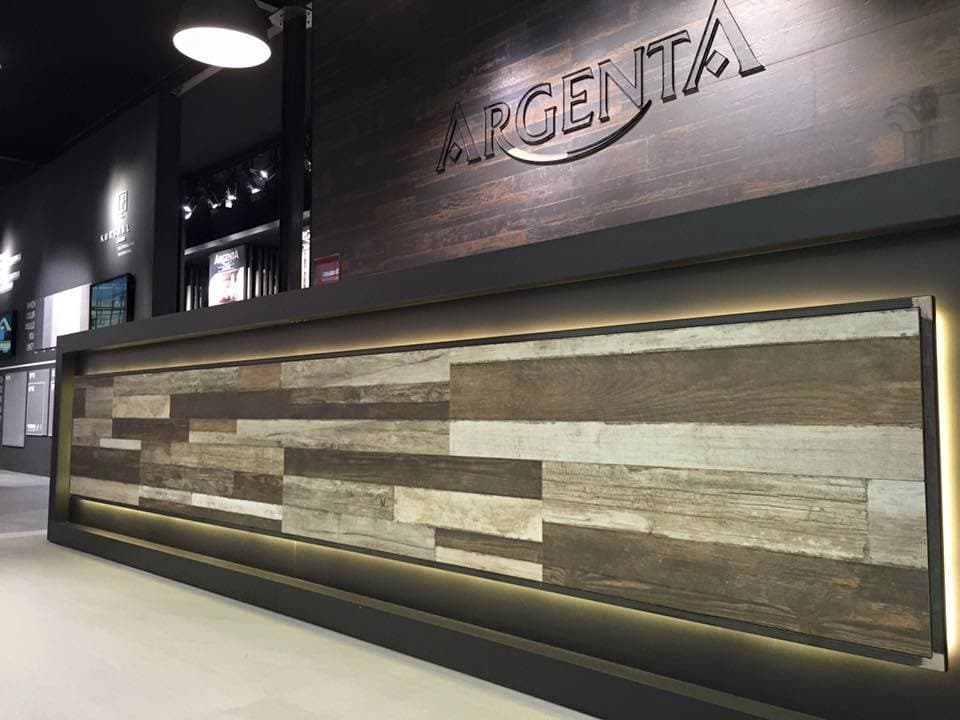 Recepție showroom curățată